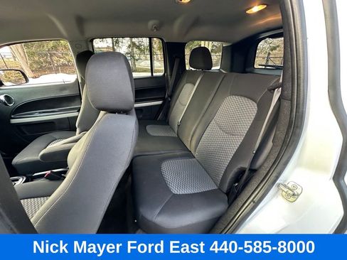 Used 2011 Chevrolet HHR LT w/ LT Preferred Equipment Group image 16