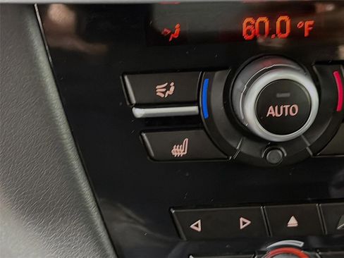 Used 2019 BMW X6 sDrive35i w/ M Sport Package RWD image 22