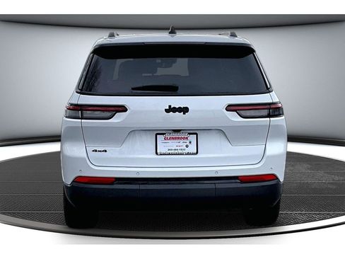 Certified 2024 Jeep Grand Cherokee L Laredo image 5