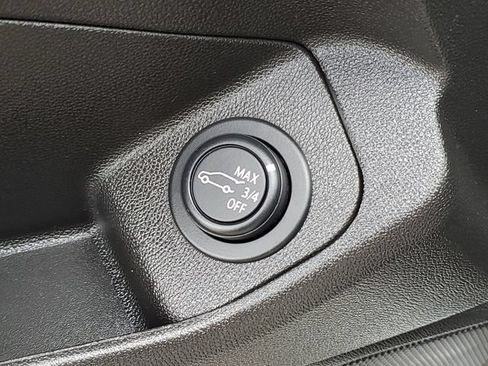 Used 2022 GMC Terrain SLE w/ Driver Convenience Package FWD image 27