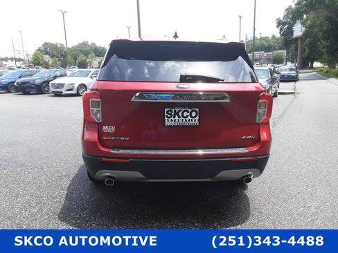 Used 2023 Ford Explorer Limited image 4