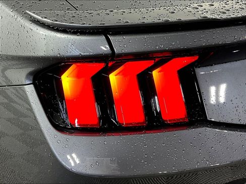 Used 2024 Ford Mustang GT Premium RWD image 21