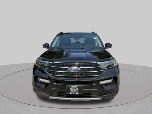 Used 2023 Ford Explorer XLT w/ Equipment Group 202A AWD/4WD image 3