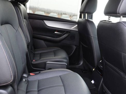 Used 2024 MAZDA CX-90 3.3 Turbo w/ Premium Package image 16