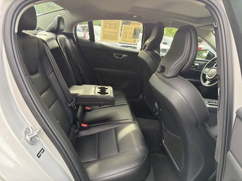 Certified 2024 Volvo S60 B5 Core AWD/4WD image 33