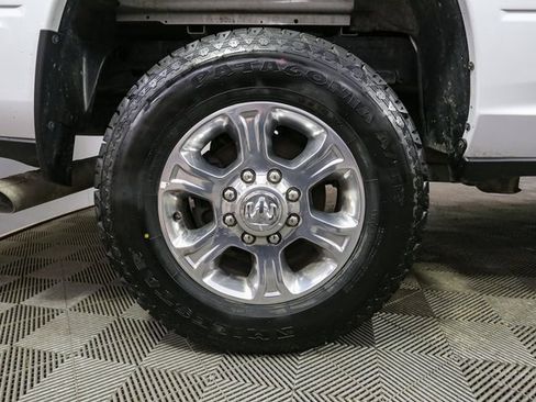 Used 2024 RAM 2500 Big Horn image 17