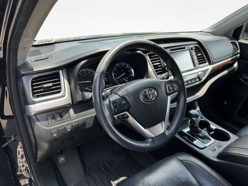 Used 2015 Toyota Highlander Limited AWD/4WD image 11