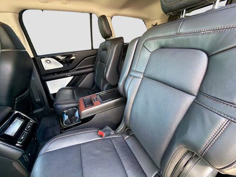 Used 2020 Lincoln Aviator Grand Touring w/ Equipment Group 302A image 21