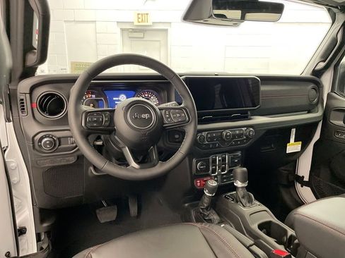 New 2026 Jeep Gladiator Rubicon image 10