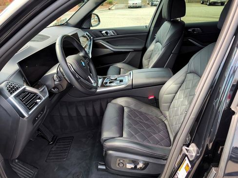 Used 2025 BMW X5 xDrive40i image 8