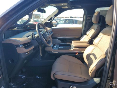 New 2026 Lincoln Navigator Reserve image 12