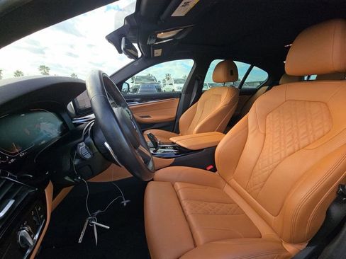 Used 2023 BMW 530i w/ M Sport Package image 15