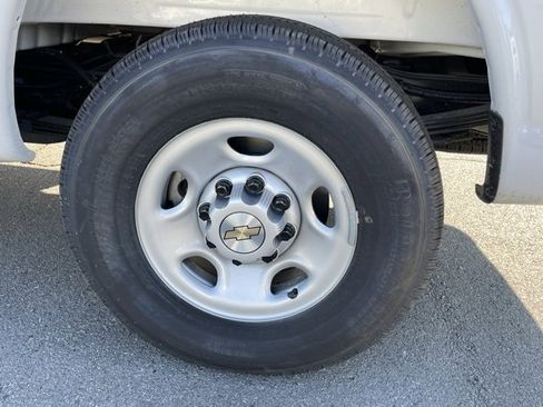 New 2025 Chevrolet Express 2500 w/ Driver Convenience Package image 33