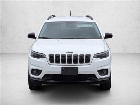 Used 2023 Jeep Cherokee Altitude Lux image 2