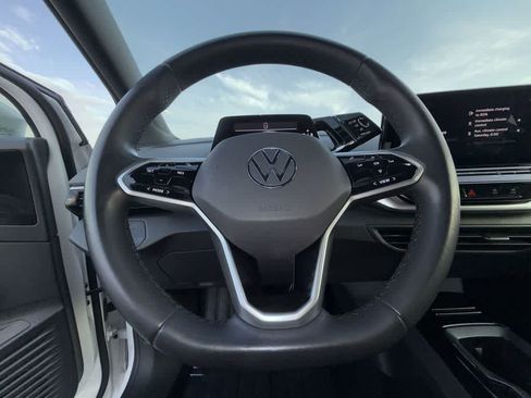 Certified 2021 Volkswagen ID.4 Pro RWD image 15