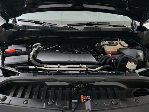 Certified 2022 Chevrolet Silverado 1500 W/T w/ WT Convenience Package AWD/4WD image 25