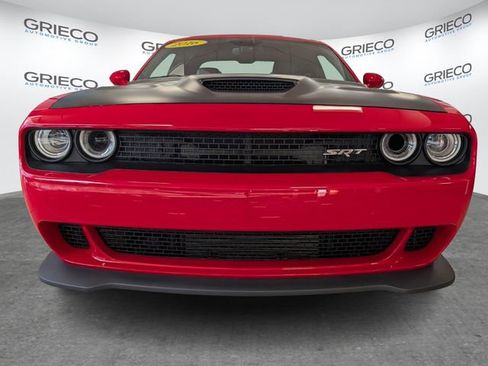 Used 2016 Dodge Challenger SRT Hellcat RWD image 2