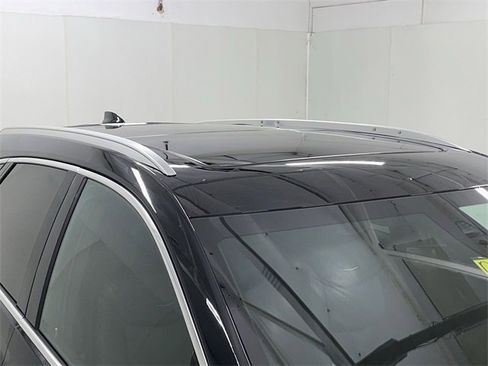 Certified 2022 Cadillac XT5 Premium Luxury w/ Technology Package image 19
