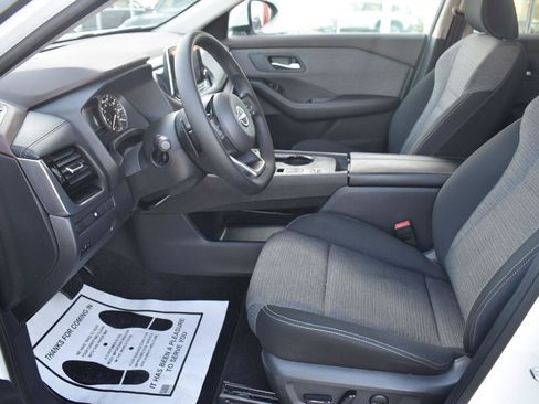 Used 2023 Nissan Rogue SV FWD image 23