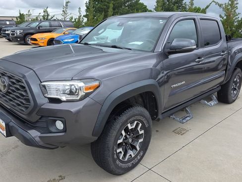 Used 2020 Toyota Tacoma TRD Off-Road w/ Technology Package AWD/4WD image 1