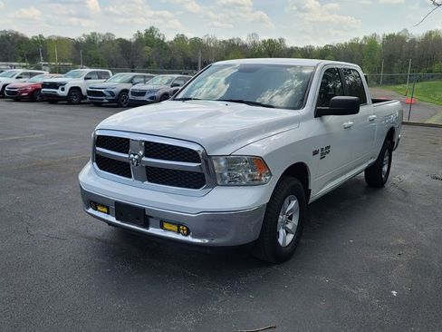 Used 2021 RAM 1500 Classic SLT AWD/4WD image 2