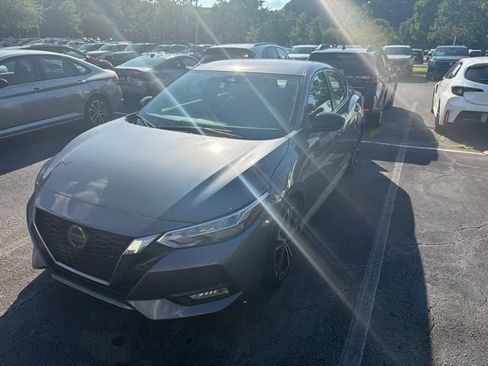 Used 2021 Nissan Sentra SR FWD image 1