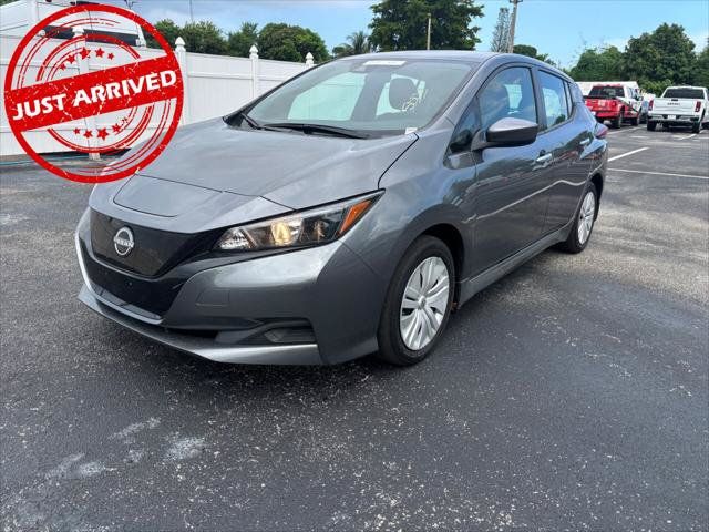 Used 2025 Nissan Leaf S FWD image 2