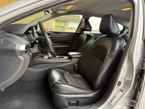 Used 2022 Nissan Altima 2.5 SR FWD image 17