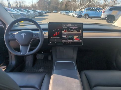 Used 2023 Tesla Model 3 Standard Range image 16