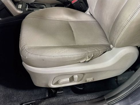 Used 2015 Subaru Forester 2.5i Touring w/ Eyesight & Navigation System AWD/4WD image 23