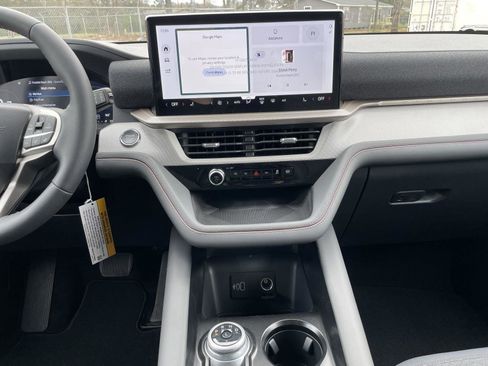 New 2026 Ford Explorer Active RWD image 19