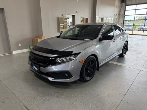 Used 2019 Honda Civic LX image 2