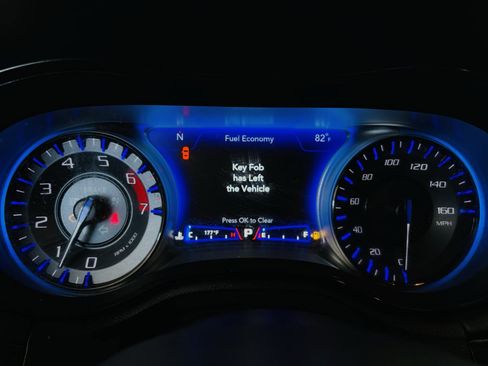 Used 2023 Chrysler 300 C RWD image 46