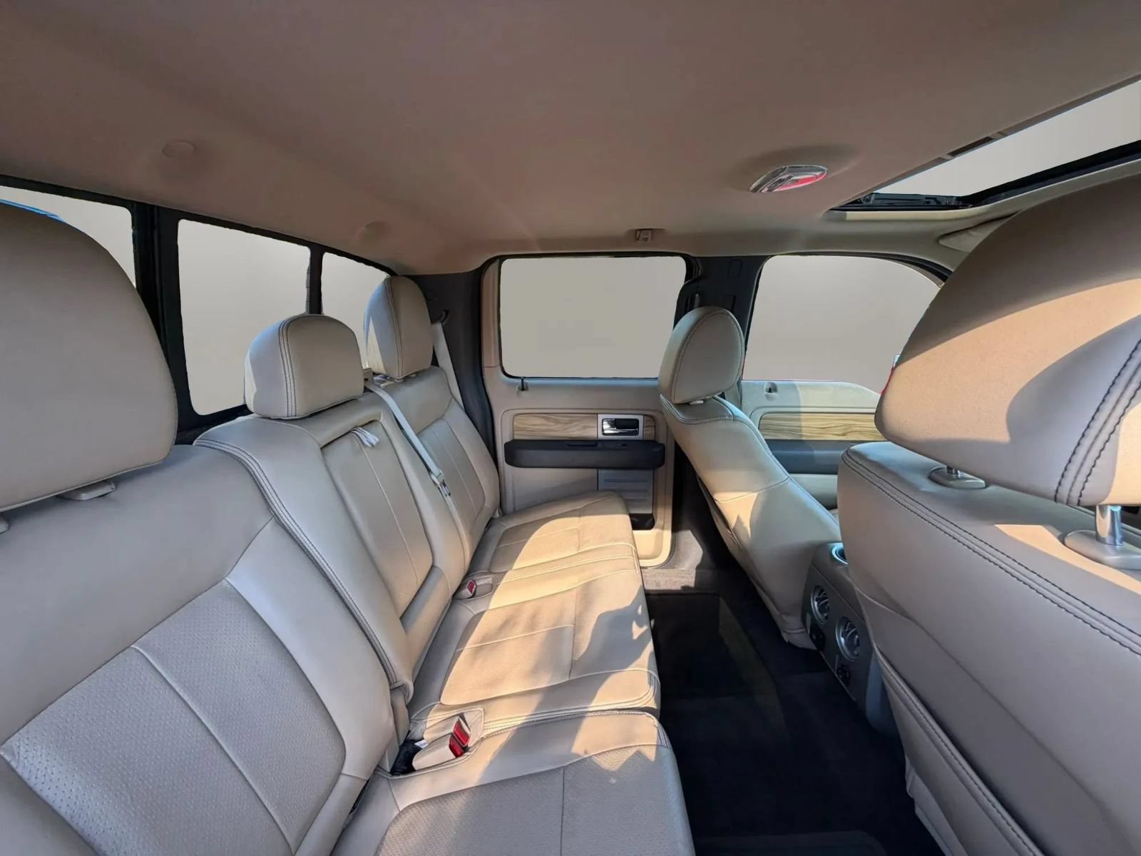 Used 2011 Ford F150 Lariat w/ Lariat Chrome Pkg AWD/4WD image 31