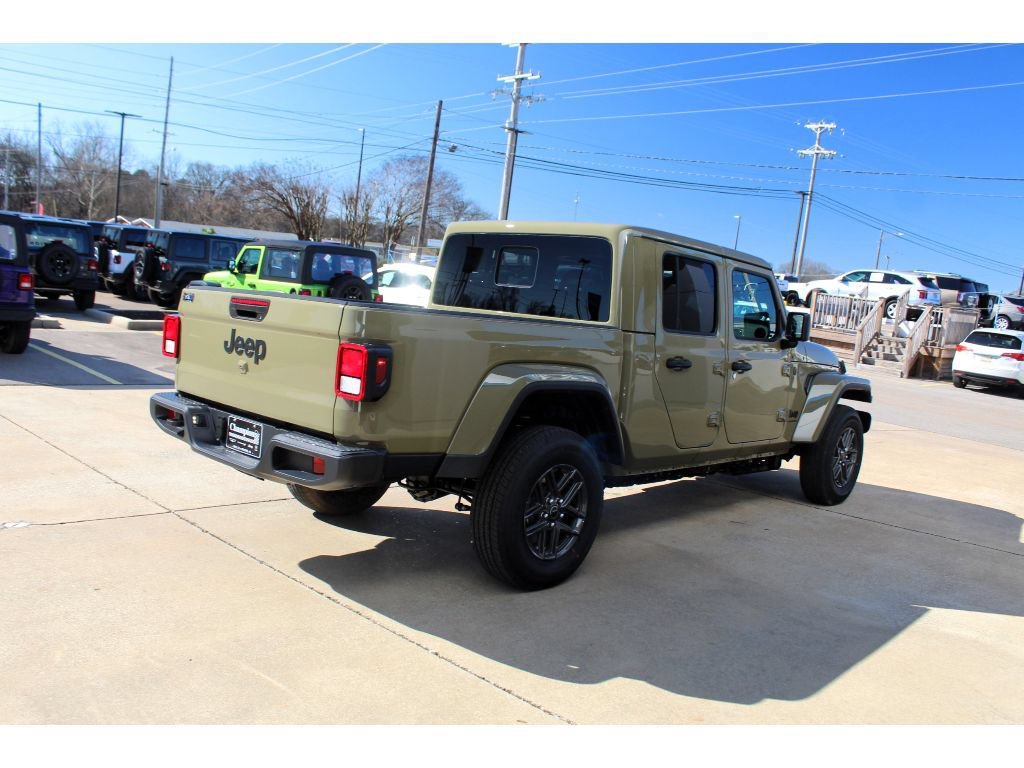 New 2026 Jeep Gladiator Sport AWD/4WD image 5