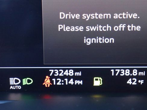 Used 2019 Audi Q8 Premium Plus w/ Premium Plus image 31