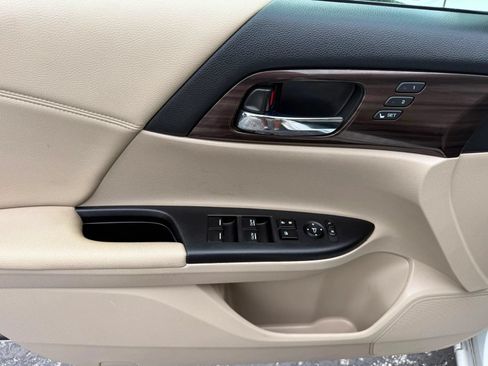 Used 2016 Honda Accord EX-L image 10
