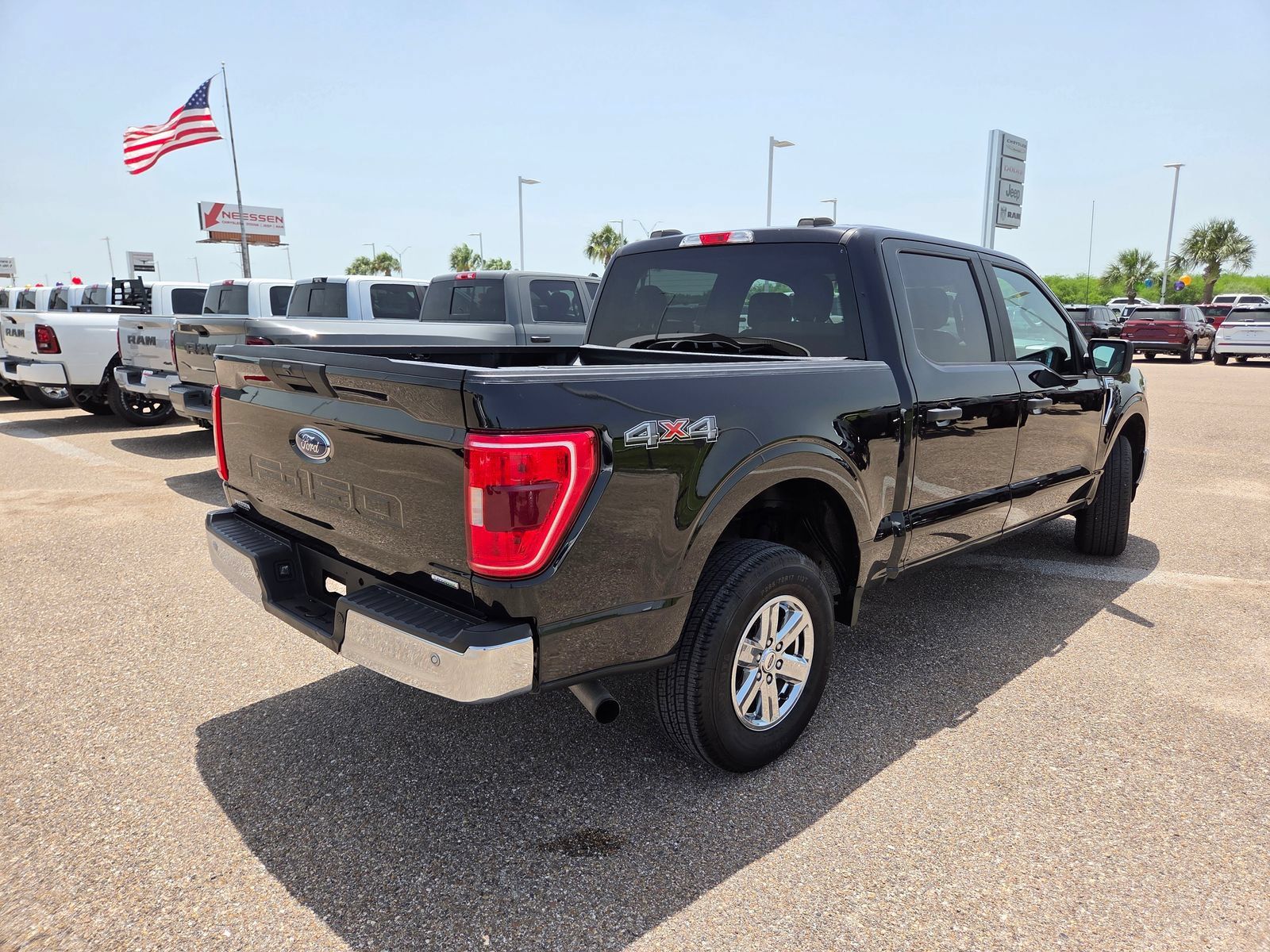 Used 2021 Ford F150 XLT AWD/4WD image 7