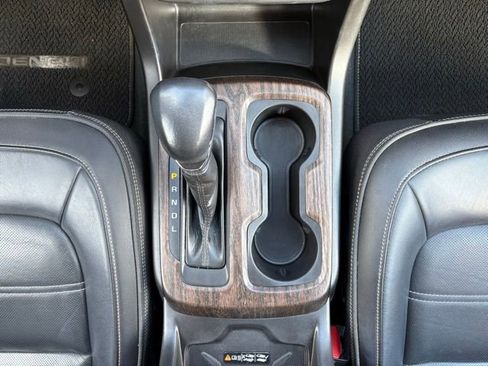 Certified 2022 GMC Canyon Denali image 25