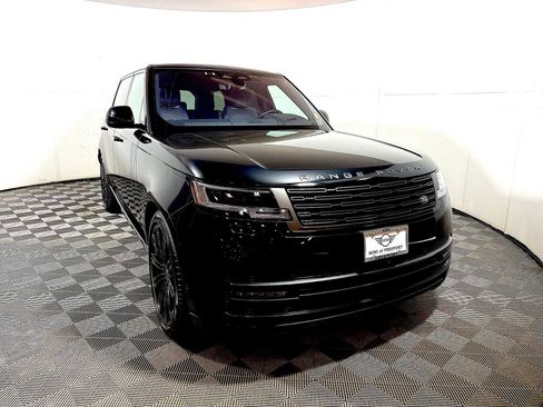 Used 2023 Land Rover Range Rover Long Wheelbase SE AWD/4WD image 2