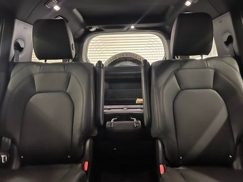 New 2026 Land Rover Defender 130 X-Dynamic SE image 13
