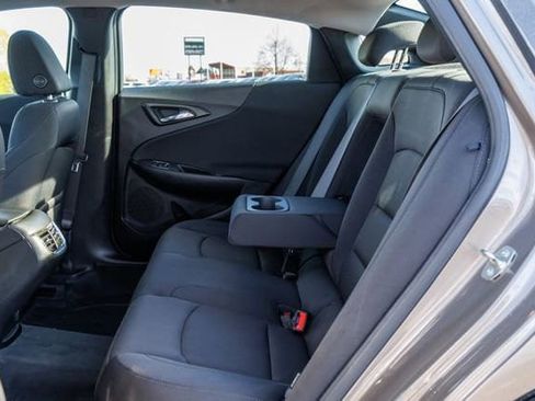 Used 2020 Chevrolet Malibu LT image 8