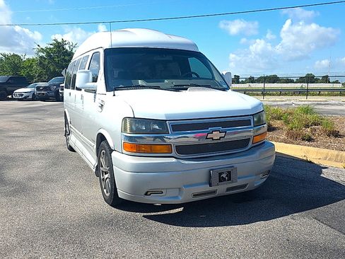 Used 2014 Chevrolet Express 1500 RWD image 7