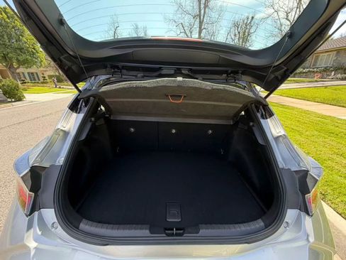 Used 2022 Toyota Corolla SE w/ SE Preferred Package image 13