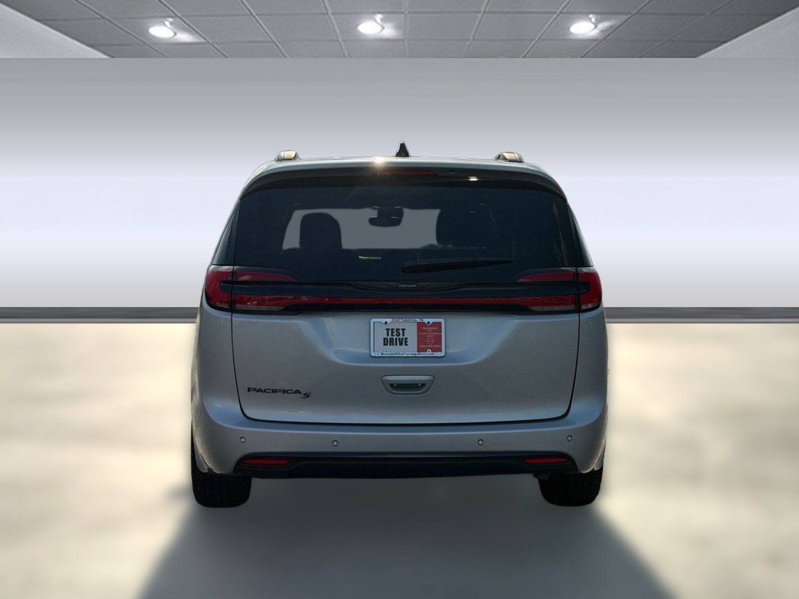 Used 2024 Chrysler Pacifica Touring-L w/ S Appearance Package FWD image 14
