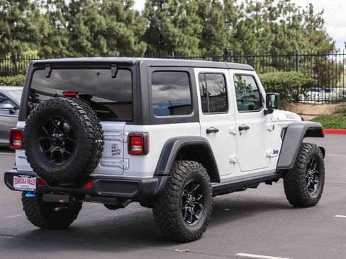Used 2024 Jeep Wrangler Unlimited AWD/4WD image 7