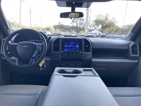 Used 2022 Ford F250 XL w/ Power Equipment Group image 5
