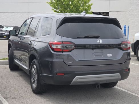 Used 2024 Honda Pilot EX-L image 3