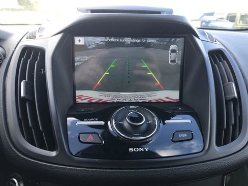 Used 2018 Ford Escape Titanium image 21