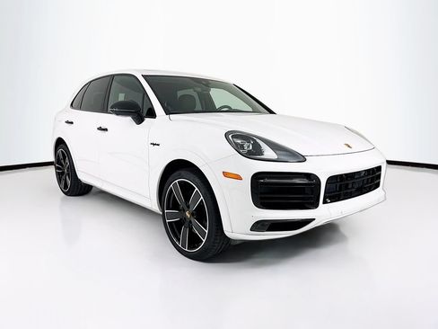 Certified 2023 Porsche Cayenne Platinum Edition AWD/4WD image 7